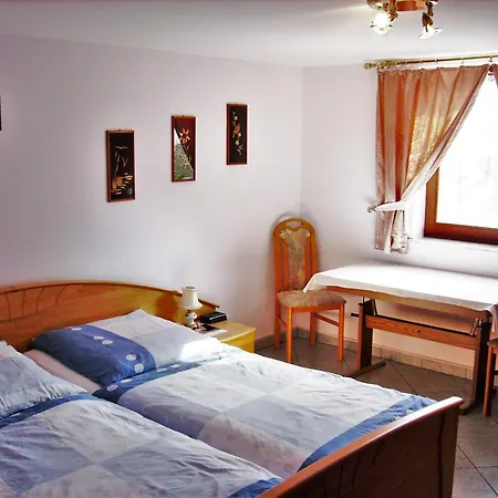 Comfortable In With Shared Pool, 45m²