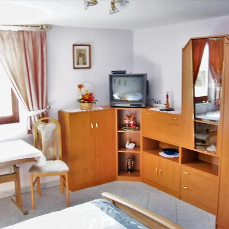 Comfortable In With Shared Pool, 45m² *